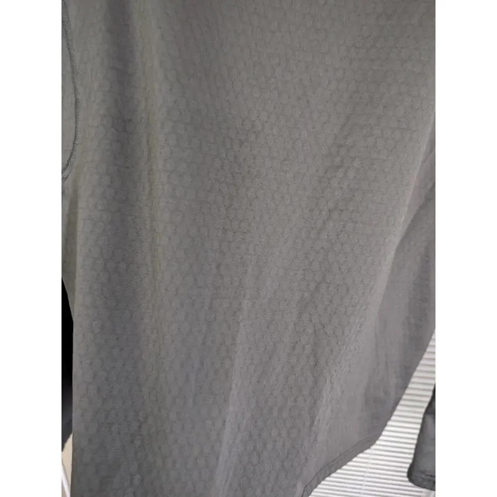 The North FaceUltra-Warm Poly Crew Gray Long Sleeve Top - Men's Size M